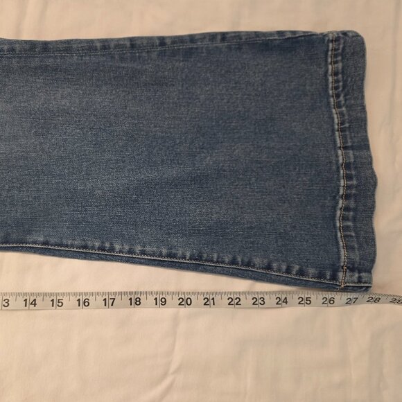 American Eagle Women's Curvy Super Hi-Rise, Next Level Stretch Flare Denim Jeans - Picture 7 of 8